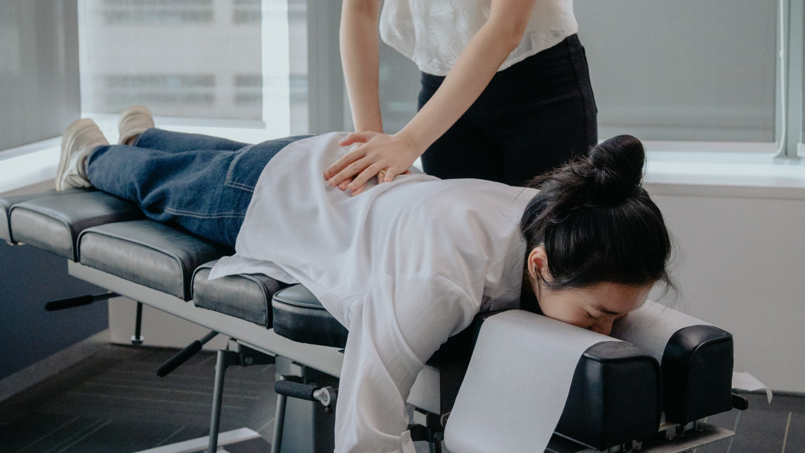 How Does a Chiropractor Treat Back Pain?