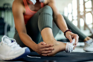 Struggling with Gout? Know the Uric Acid Symptoms and Top Foods to Avoid with Gout for Fast Relief