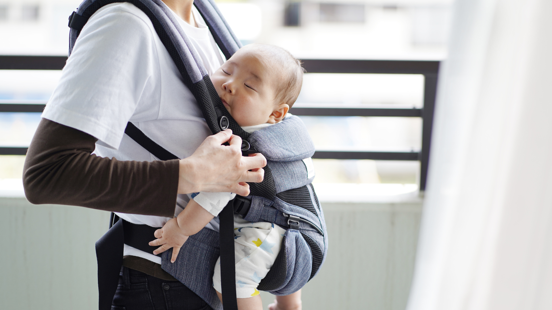 Baby carrier guide for newborns and toddlers